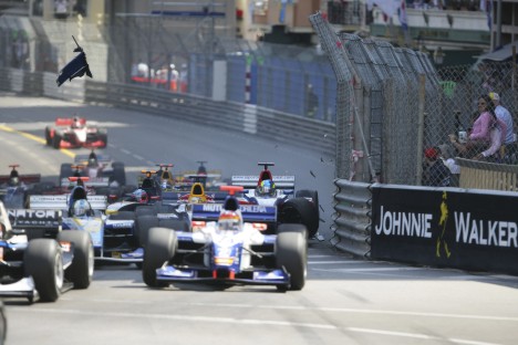 Gommendy og Lapierre rammer hinanden
(Foto: GP2 Series)